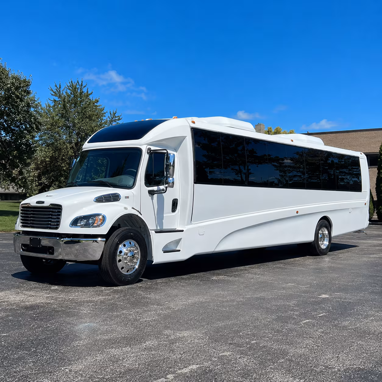 bloomington charter buses to chicago kansas city and other major destinations