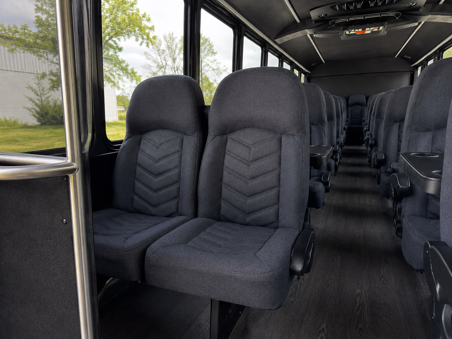 bloomington prom bus rentals to minneapolis and the twin cities