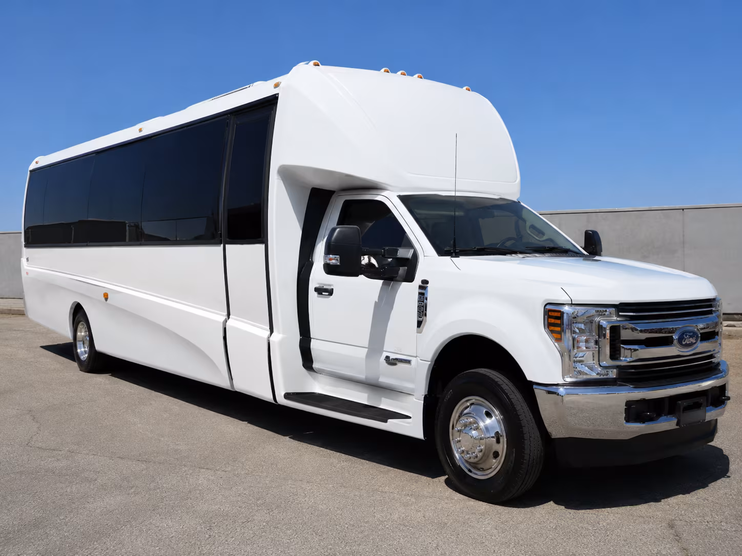bus rentals for recruiting events campus visits and corporate hospitality