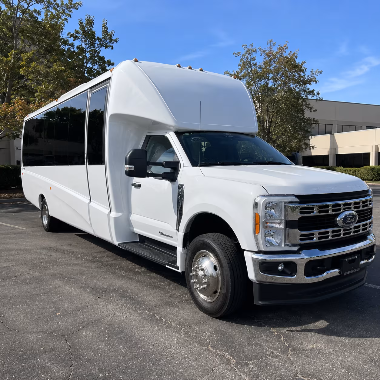 bus rentals for target center concerts from bloomington