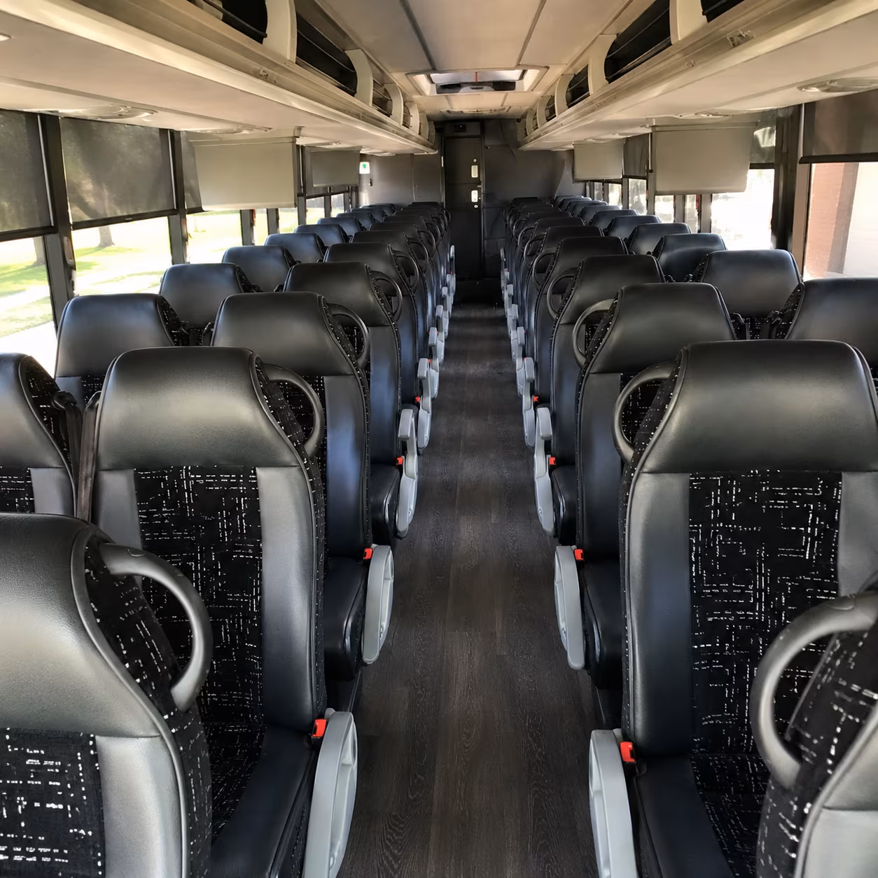 charter bus rentals to minnesota river valley wineries from bloomington