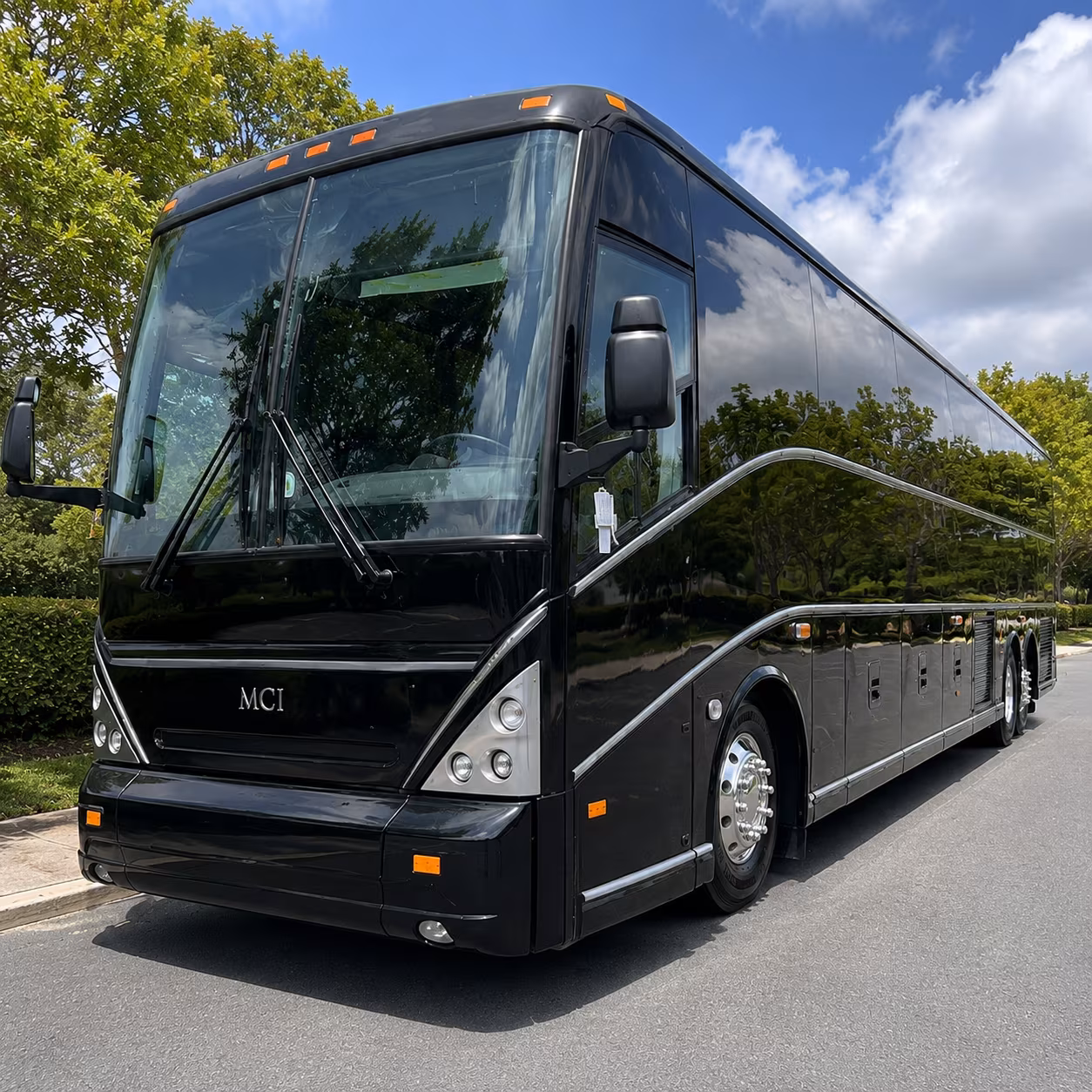 shift change shuttle buses for bloomington distribution and warehouse groups